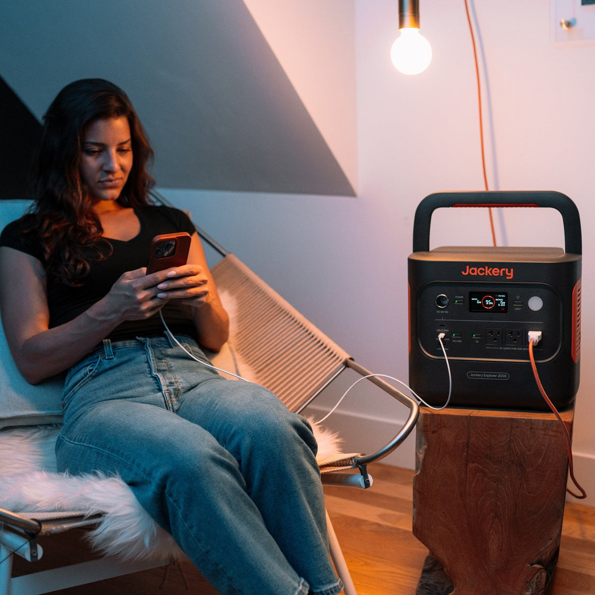 Jackery Solar Generator – Explorer 2000 v2 + SolarSaga 500W